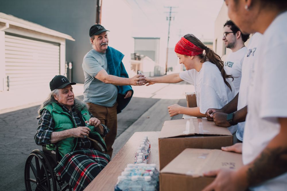 Volunteers working together